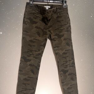New York & Company Olive Camouflage Cargo Pants